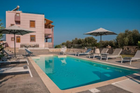 Villa Aris: A Serene Experience, 3BRs, Pool & Bbq